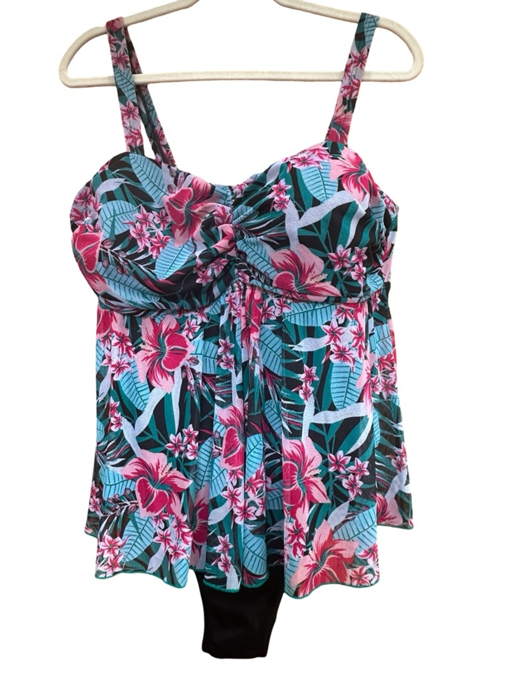 Fit 4 U Tummy control plus size swimsuit floral overlay size 16W